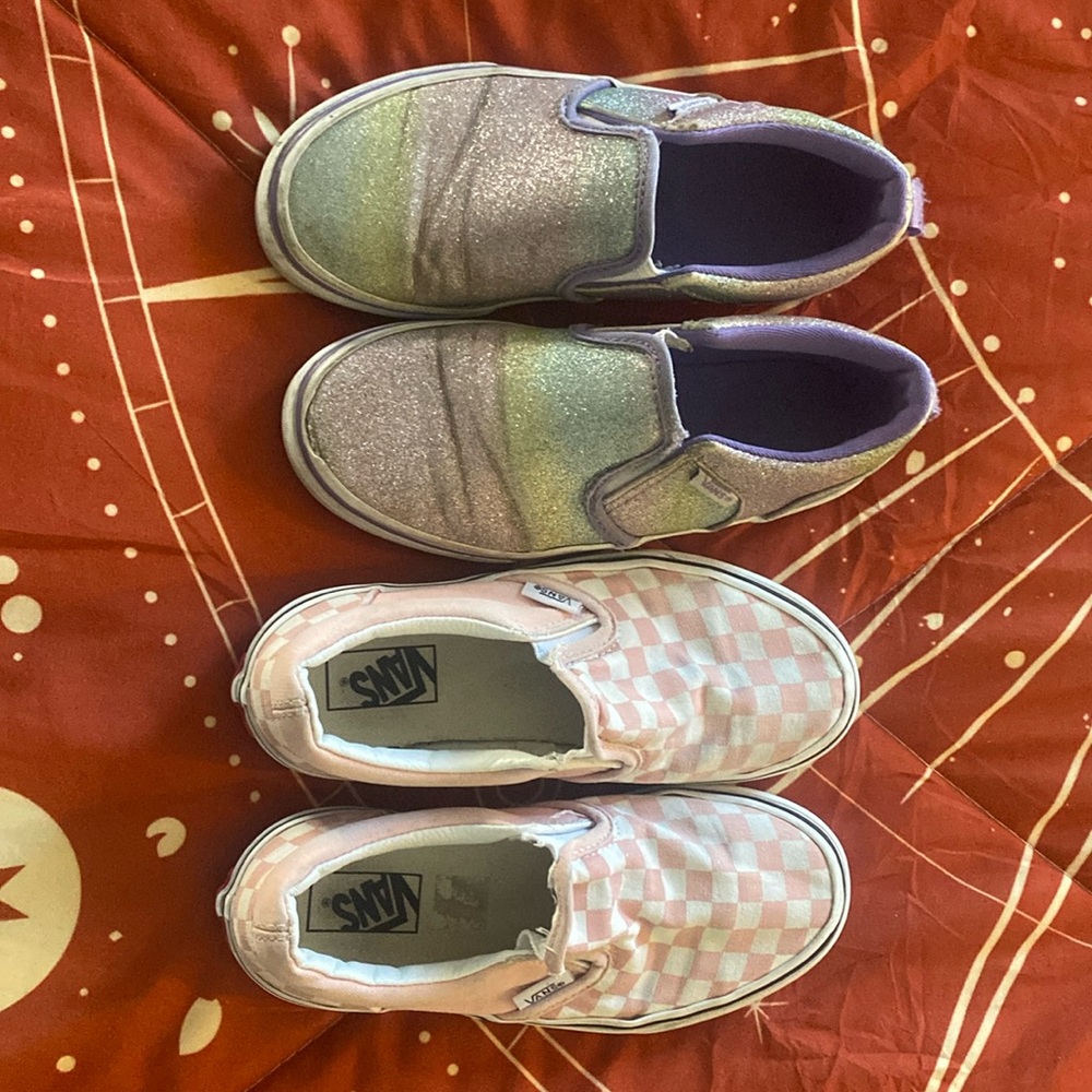 2 pairs of girls Vans. Size 1 and 1.5.